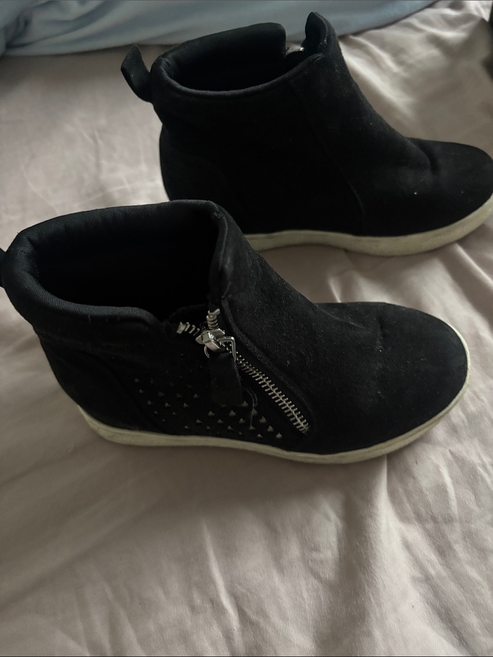 Kelly & Katie Black Wedge Ankle Boots with Side Zipper size 13 Preowned